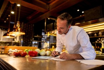 iStock-1408797954-vareliste